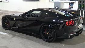 国产豪车视频广告语,驾驭非凡，尽享尊贵之旅！